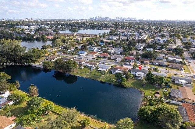 bird's eye view featuring a water view