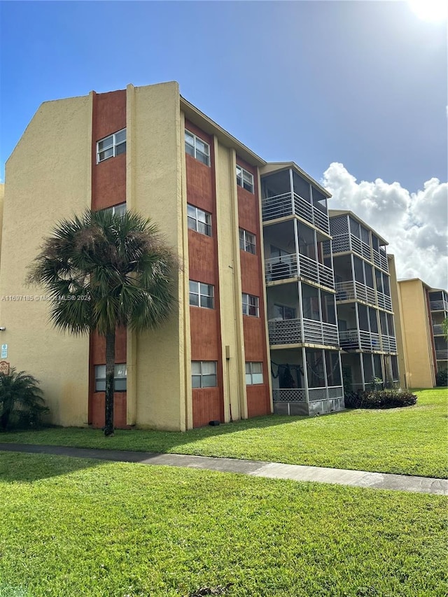 view of building exterior