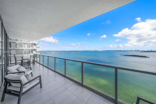 788 NE 23rd St Unit 2102, Miami, FL 33137 - balcony featuring a water view