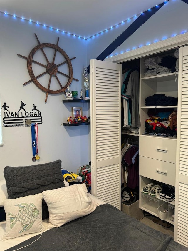 bedroom featuring a closet