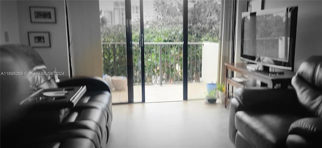 1201 S Ocean Dr Unit 304S, Hollywood, FL 33019 - view of living area