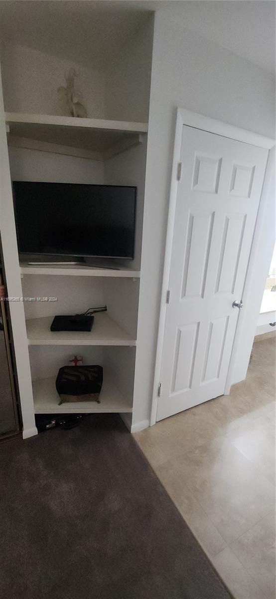 1201 S Ocean Dr Unit 304S, Hollywood, FL 33019 - view of closet