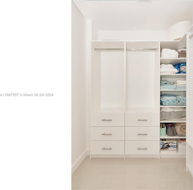 488 NE 18th St Unit 1700, Miami, FL 33132 - view of closet