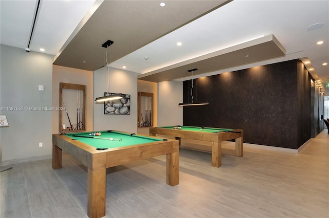 488 NE 18th St Unit 1700, Miami, FL 33132 - game room featuring billiards table, light wood-style flooring, recessed lighting, and baseboards