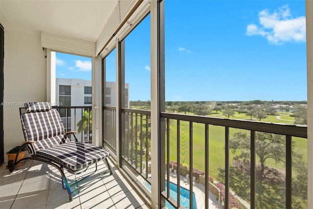 view of sunroom / solarium