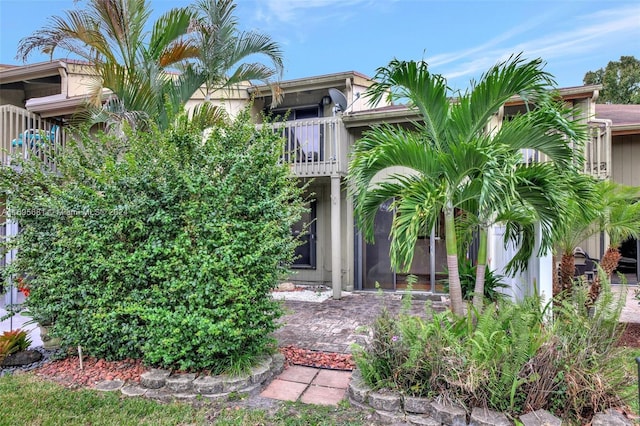 93 NE 17th Ct Unit 93, Fort Lauderdale, FL 33305 - rear view of property with a balcony