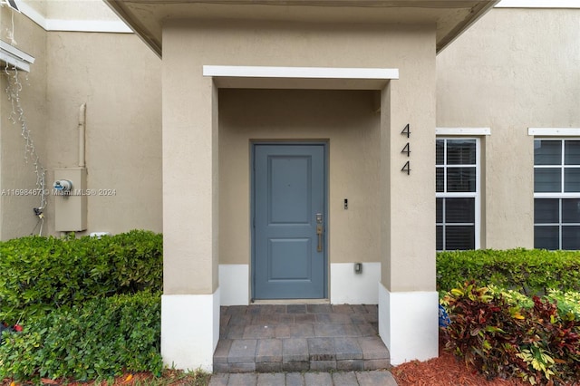 view of property entrance