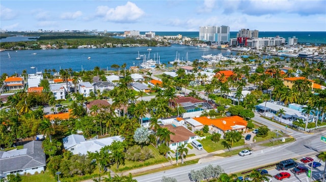 bird's eye view with a water view