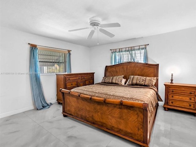 bedroom with ceiling fan