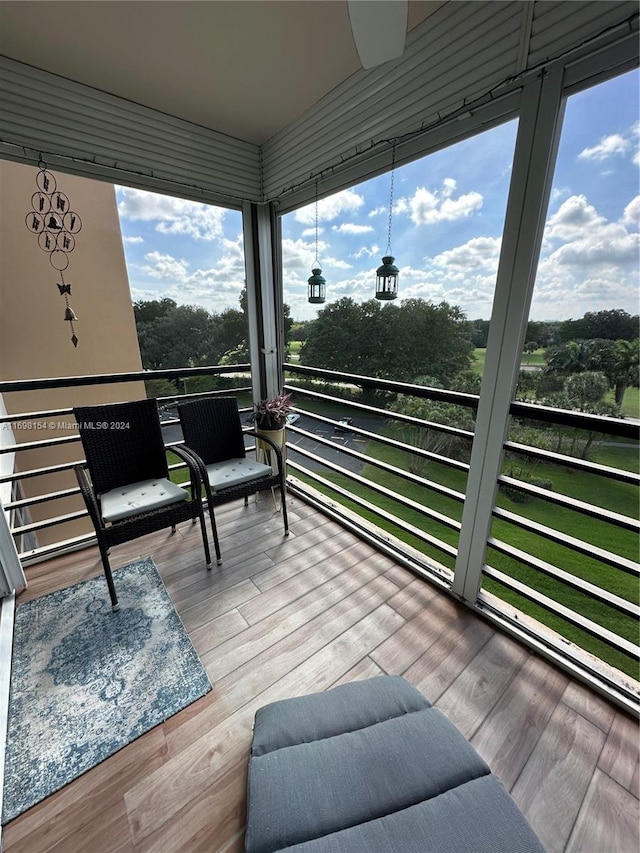 view of sunroom / solarium