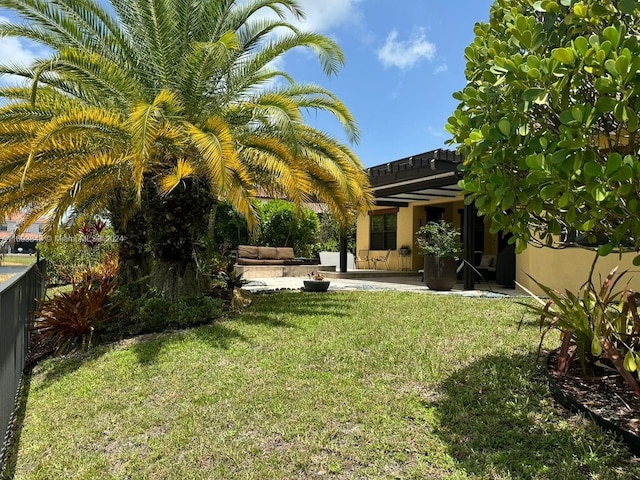 view of yard with a patio