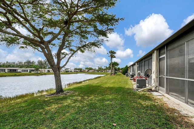 view of yard with a water view