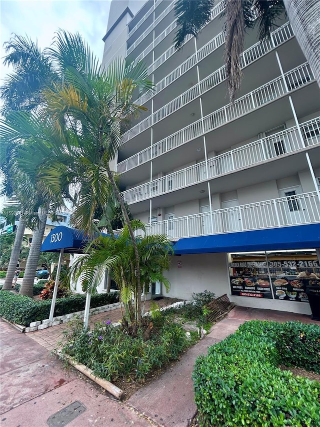 1300 Lincoln Rd Unit F206, Miami Beach, FL 33139 - photo 3