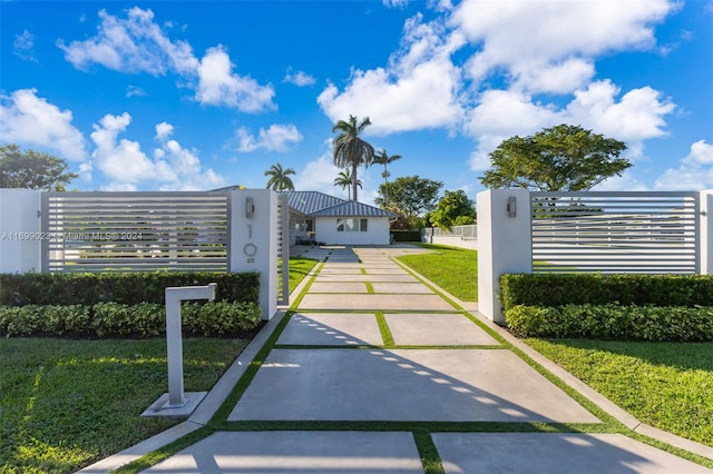 10 SW 124th Ave, Miami, FL 33184 - view of home's community