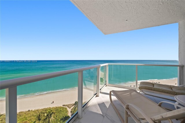 16445 Collins Ave Unit 1126, Sunny Isles Beach, FL 33160 - balcony with view of water and beach