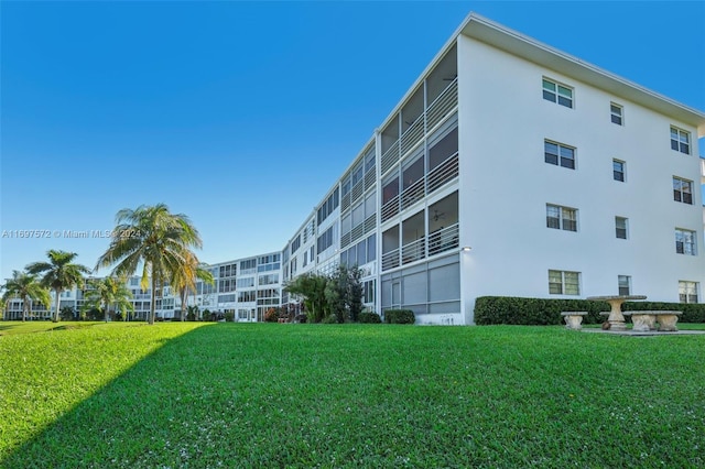 view of building exterior