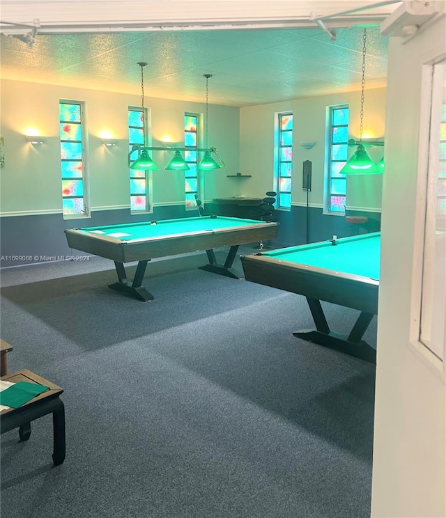 playroom featuring carpet flooring, a textured ceiling, and billiards