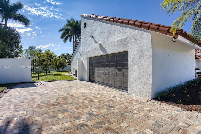 garage featuring central air condition unit