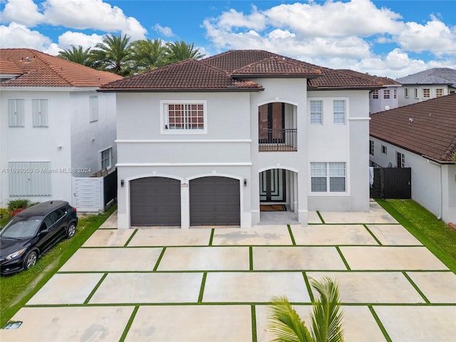 view of front facade featuring a garage