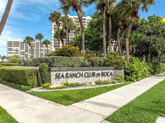 view of community / neighborhood sign