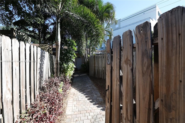1330 Holly Heights Dr Unit 3, Fort Lauderdale, FL 33304 - photo 30