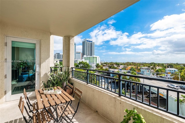 600 W Las Olas Blvd Unit 509S, Fort Lauderdale, FL 33312 - balcony featuring a view of city