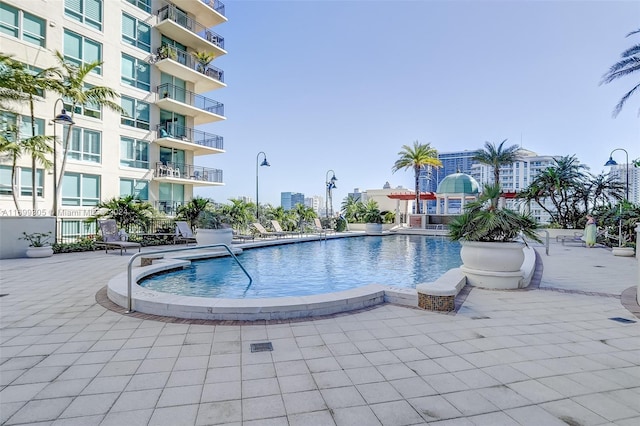 600 W Las Olas Blvd Unit 509S, Fort Lauderdale, FL 33312 - view of community pool