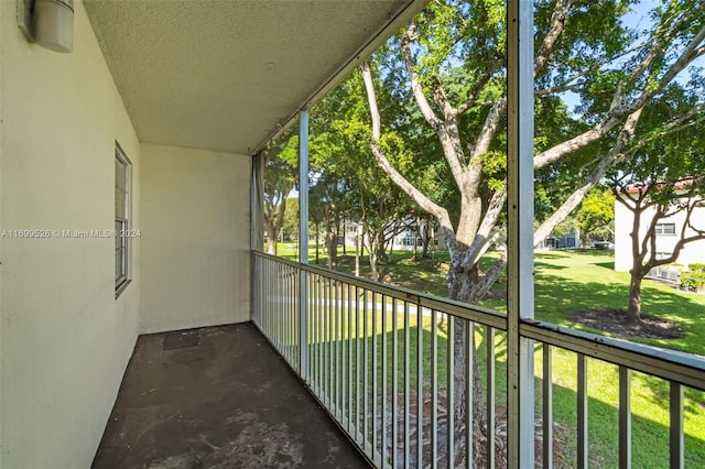 view of unfurnished sunroom