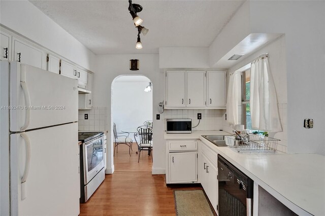 3450 NW 43rd Pl, Lauderdale Lakes, FL 33309 - photo 12
