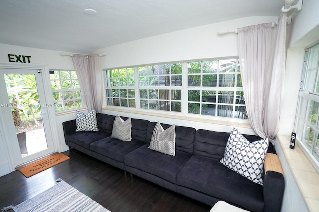 sunroom / solarium with a healthy amount of sunlight