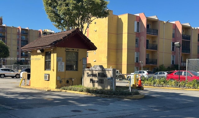 4717 NW 7th St Unit 604-10, Miami, FL 33126 - photo 1