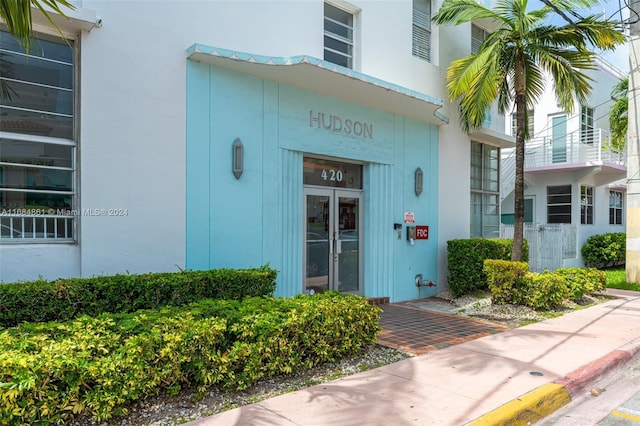 420 15th St Unit 105, Miami Beach, FL 33139 - entrance to property featuring stucco siding