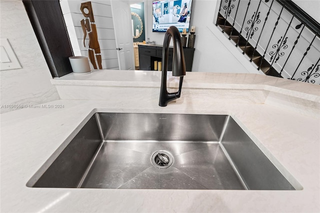 interior details featuring sink