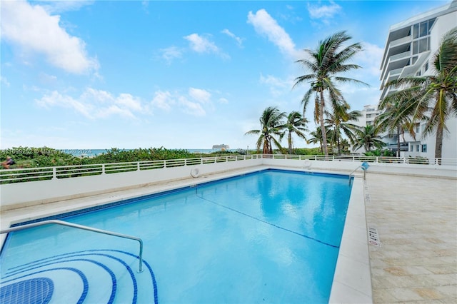 view of swimming pool