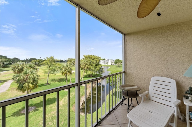 balcony featuring ceiling fan