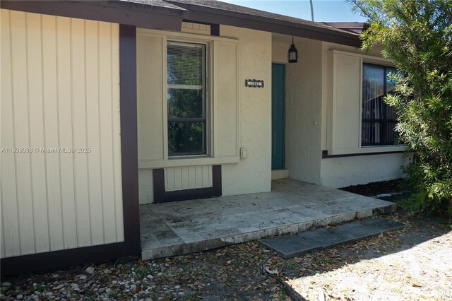 view of property entrance