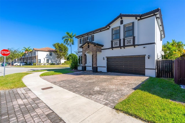 view of front of house with a garage