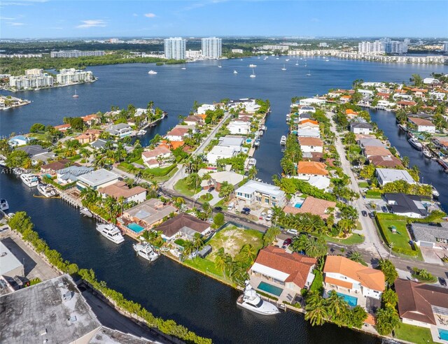 3030 NE 164th St, North Miami Beach, FL 33160 - photo 18