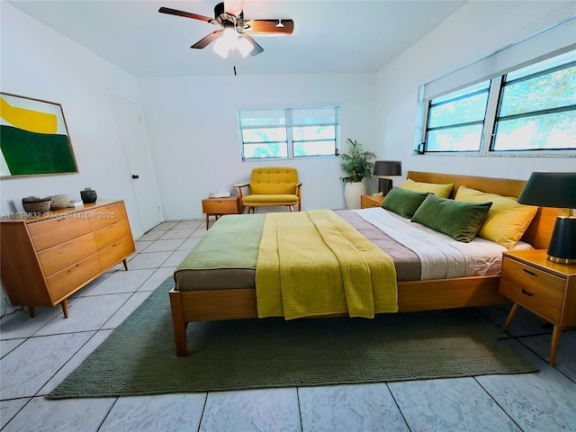 bedroom with ceiling fan