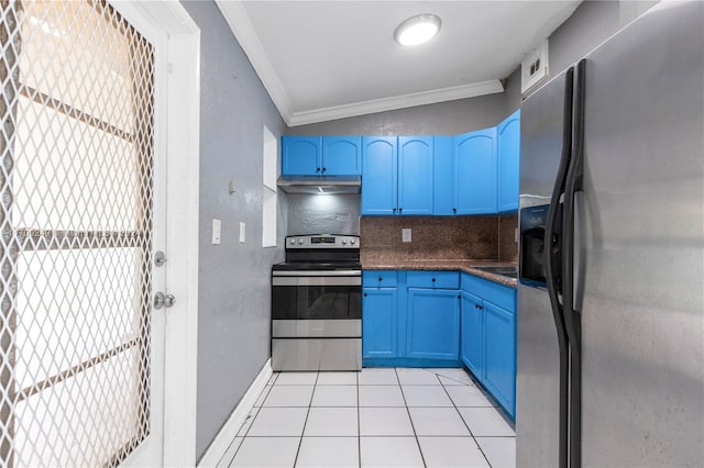 kitchen featuring blue cabinetry, stainless steel appliances, crown molding, and lofted ceiling