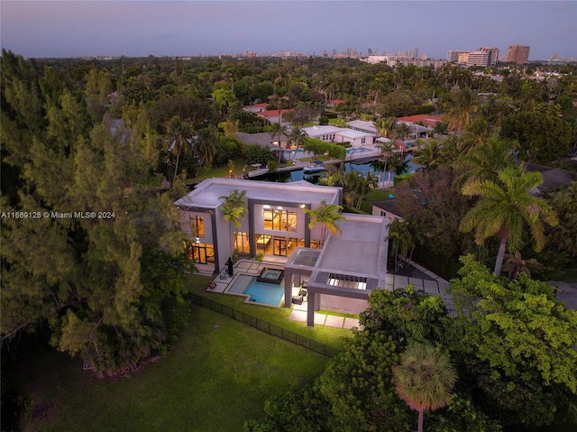 view of aerial view at dusk