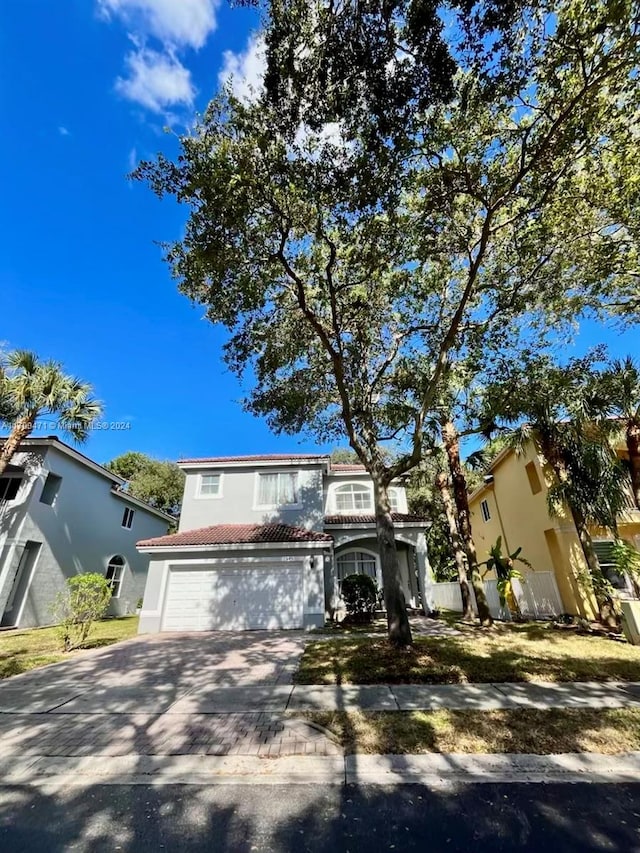 view of front of home featuring a garage