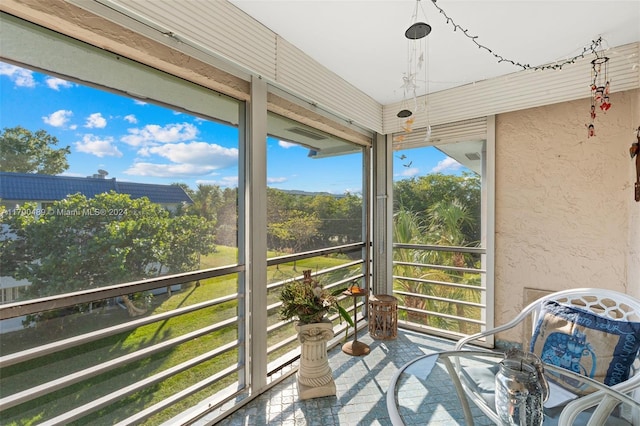 view of sunroom / solarium