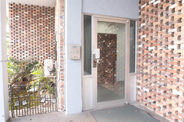 16850 S Glades Dr Unit 3C, North Miami Beach, FL 33162 - entrance to property with stucco siding