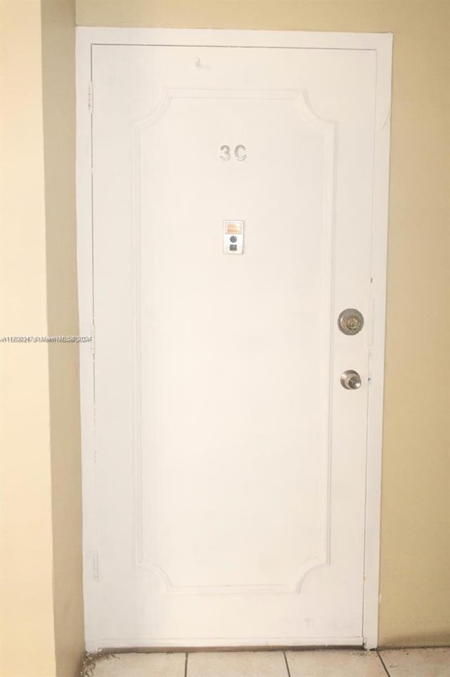 16850 S Glades Dr Unit 3C, North Miami Beach, FL 33162 - property entrance