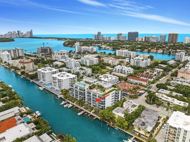 bird's eye view featuring a water view