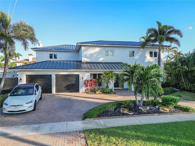 view of front facade with a garage