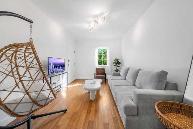 1510 Meridian Ave Unit 12, Miami Beach, FL 33139 - photo 3