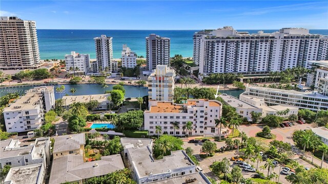 bird's eye view featuring a water view