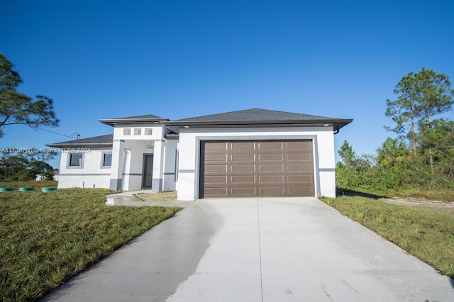 view of front facade with a garage